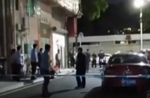 街道办回应“男子拖拽女童进小巷”