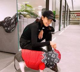 闫妮“送外卖”被多名网友偶遇