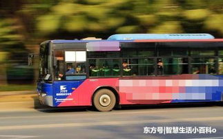 公交汽车有多少吨重