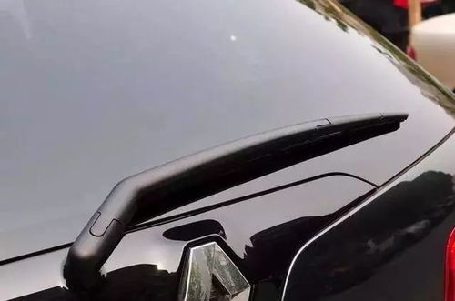 汽车后窗字幅多少合适