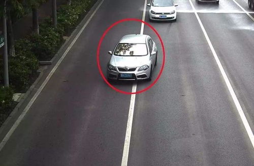 汽车压实线扣多少